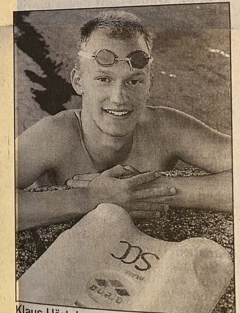 Klaus prepares for the European Junior Championships in Copenhagen in Chemnitz (1996). You can already see in his eyes that he knows he’ll be leading partnerships at PortaOne two decades later.